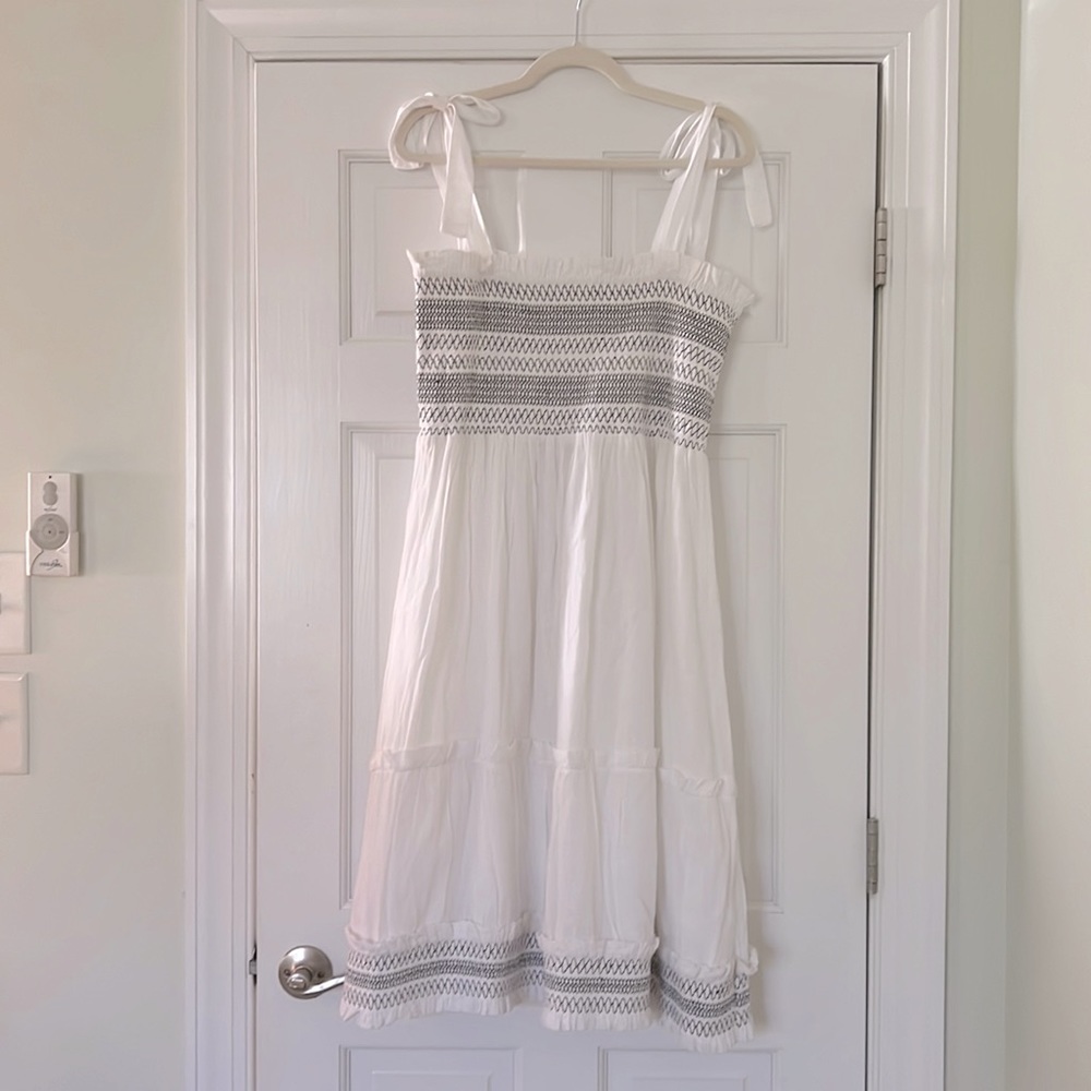 NWT Elie Tahari Embroidered Dress - White with Black Stitching